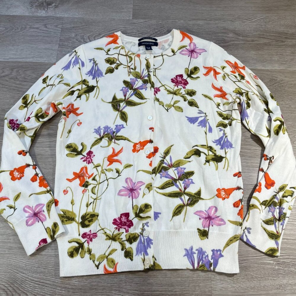 Cardigans - Picture 15 of 16